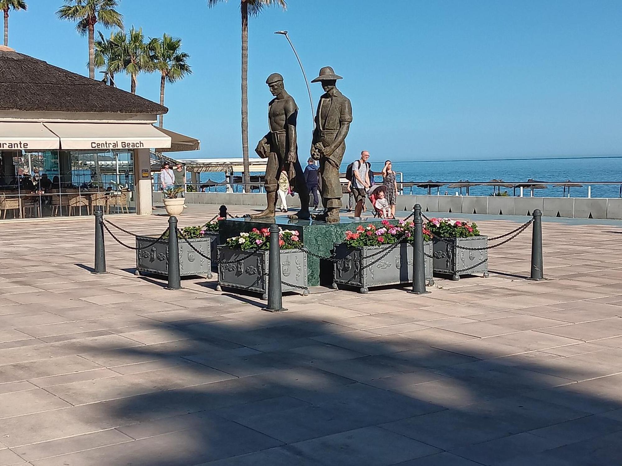 אסטפונה Alojamiento Iberia Playa מראה חיצוני תמונה